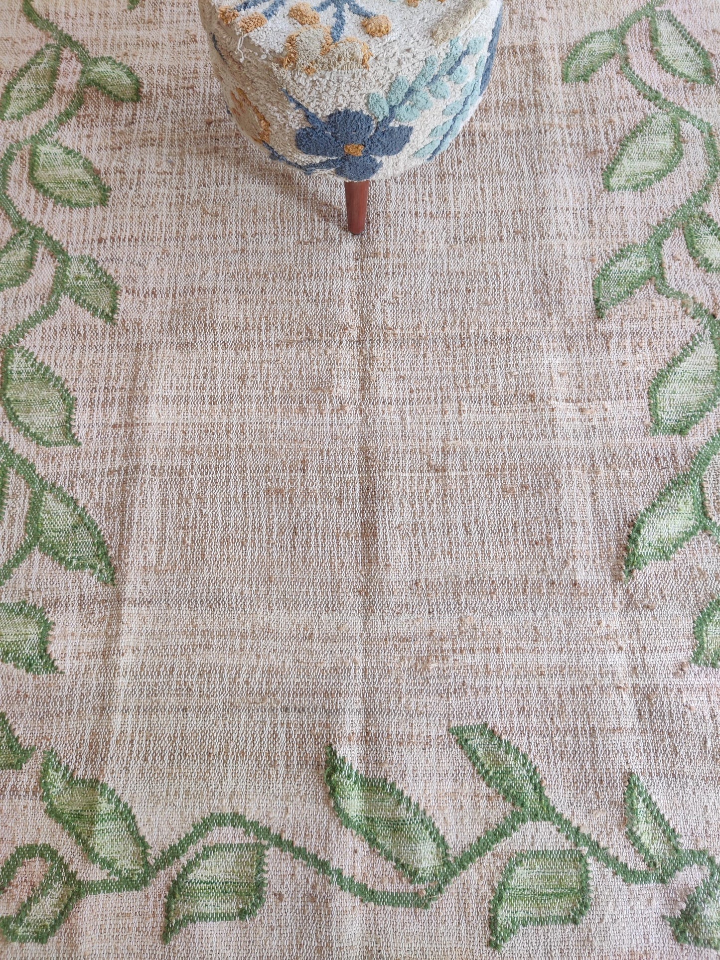 Green Leafy Vine Border Kilim Textured Natural Fiber Dhurrie