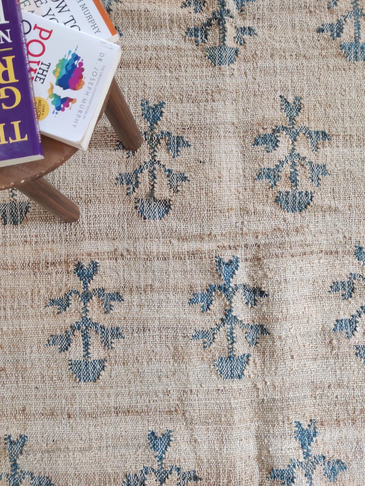 Hand-woven jute Flower Rug Home and Living Room Rug