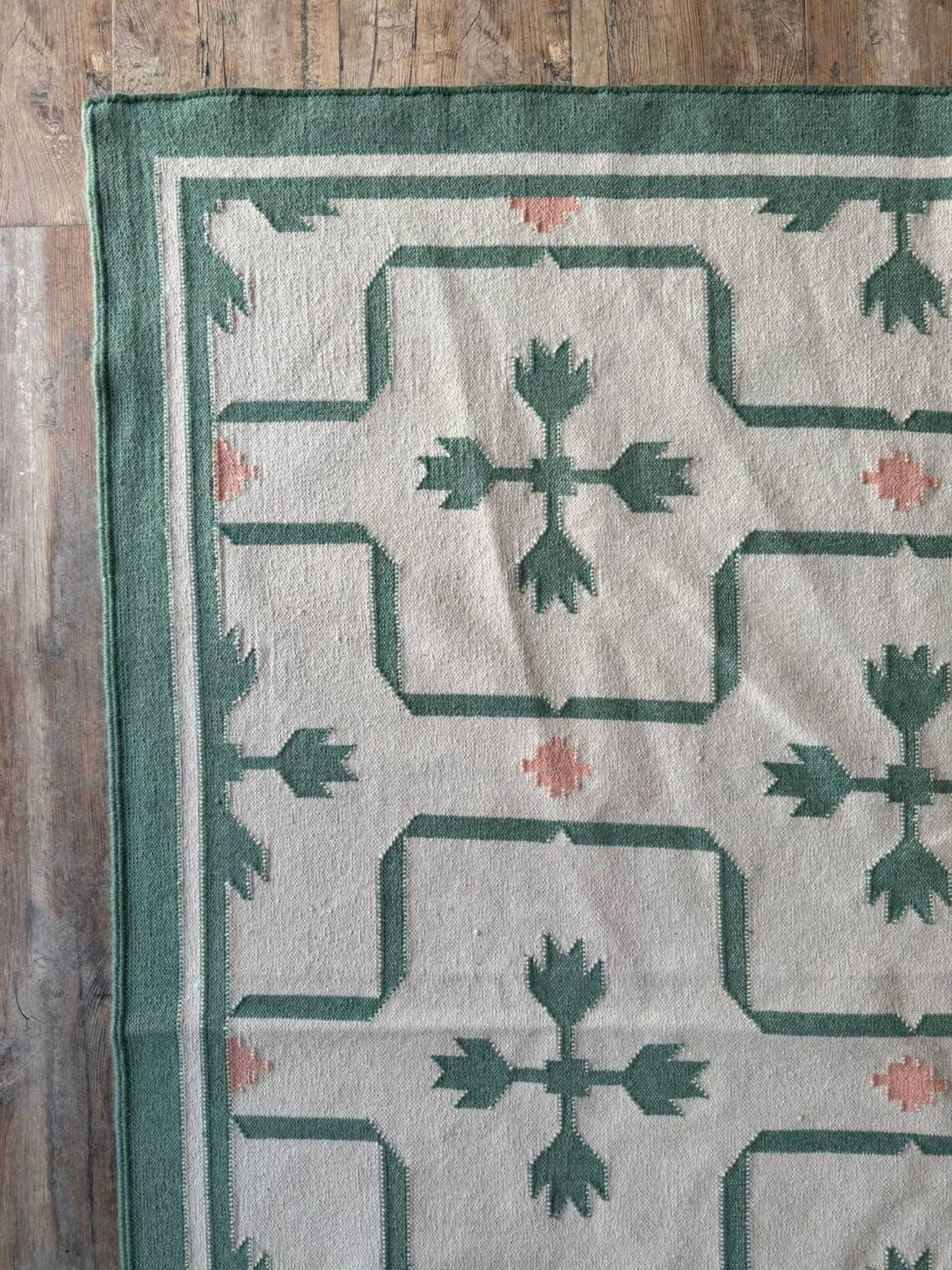 Emerald Tulip Lattice Geometric Interlocking Tile Pattern Flatweave Area Rug