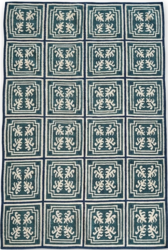 Teal Labyrinth Crest Classical Geometric Rug
