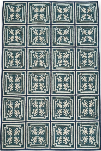 Teal Labyrinth Crest Classical Geometric Rug