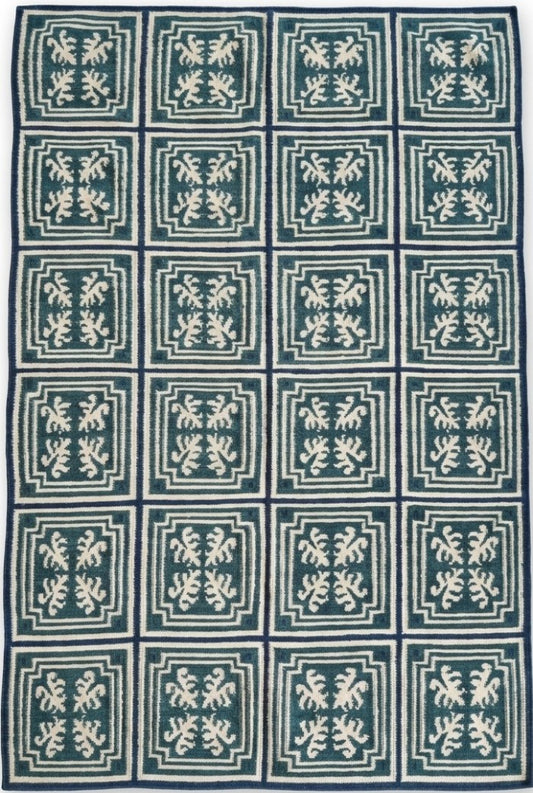 Teal Labyrinth Crest Classical Geometric Rug