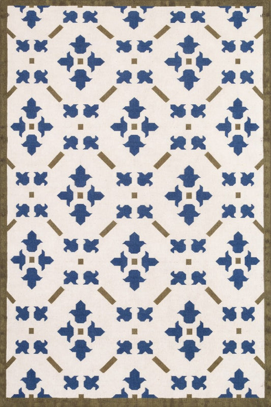 Premium Handcrafted Traditional Pattern Carpet