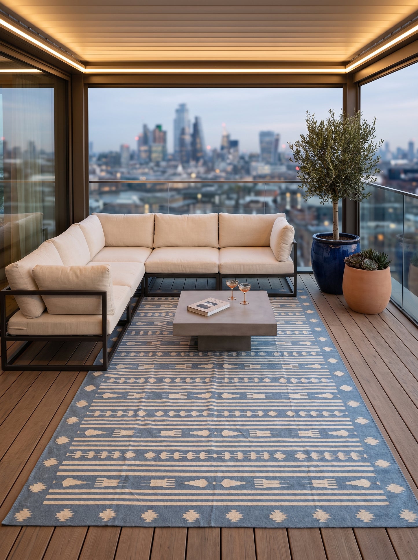 Tribal Stripe Rhythm Motif Border Area Rug