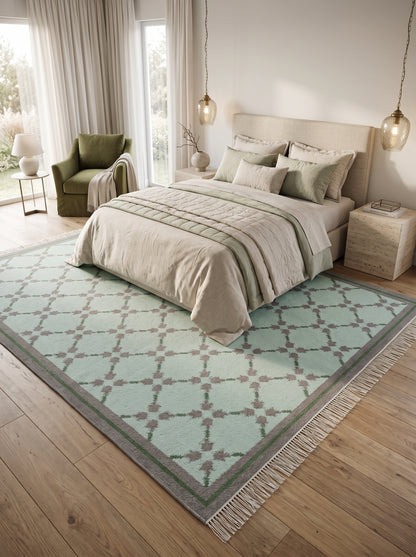 Mint Quartz Lattice Handwoven Symmetrical Grid Rug