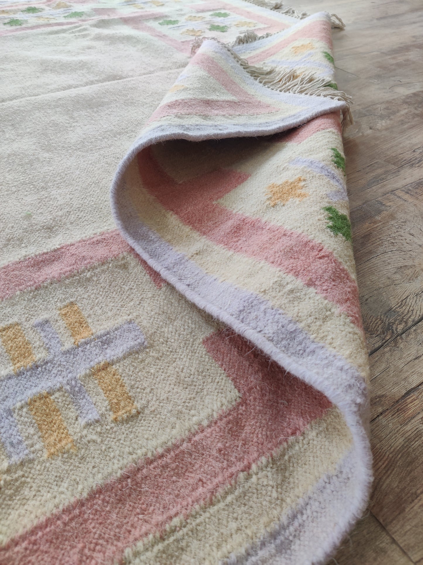 Modern  Pastel Geometric Border Wool Rug