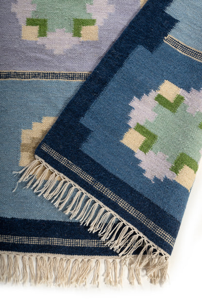 Nordic Medallion Pattern Wool Area Rug