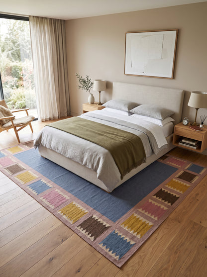 Slate & Sawtooth Geometric Border Wool Area Rug