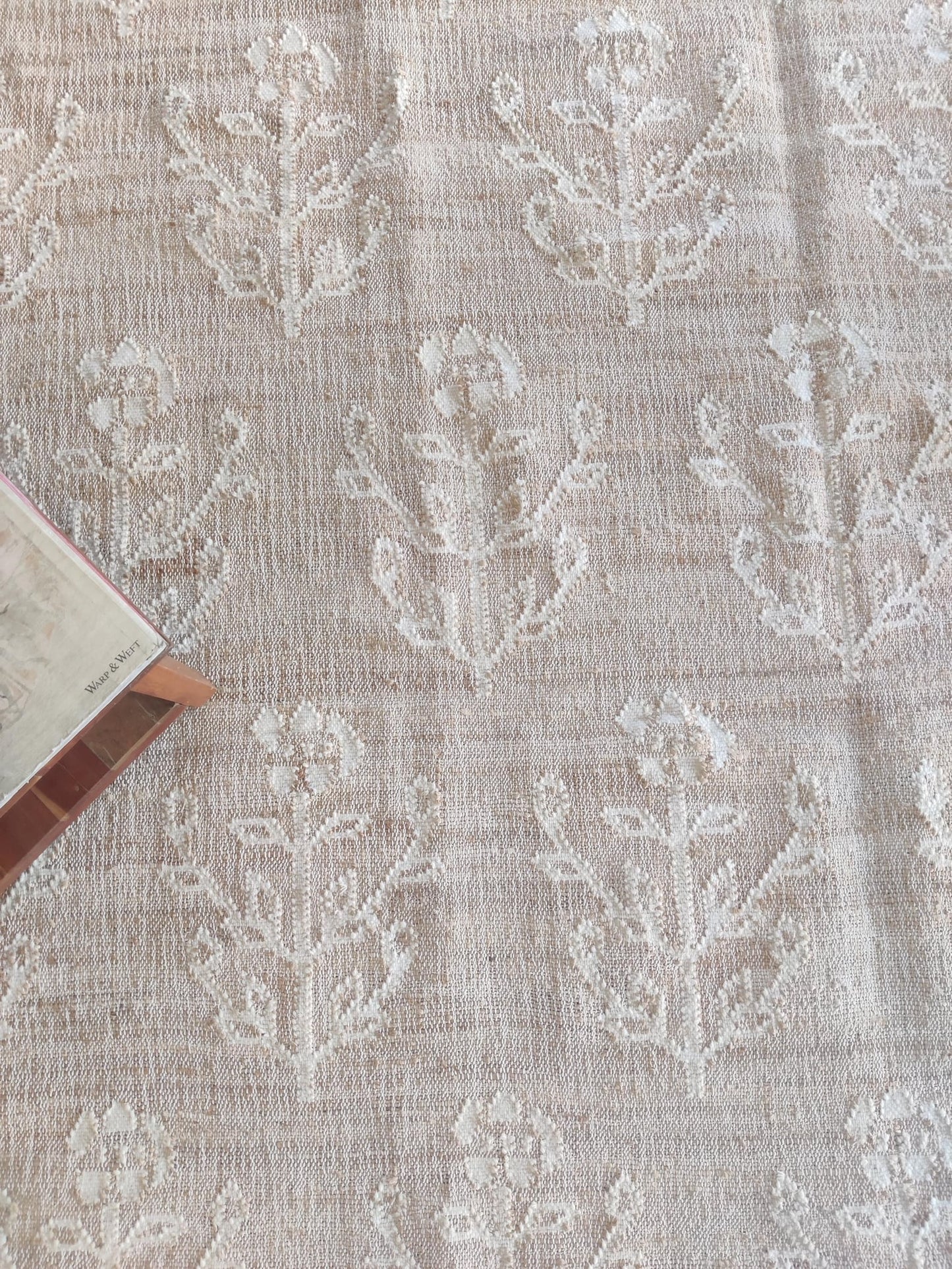 Handwoven Floral Medallion  Jute & Wool Rug