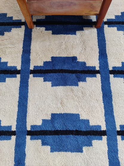 Contemporary Indigo Blue Geometric Wool Moroccan  Hand knotted Shag Area Rug for Bedroom and Living Room and Dining