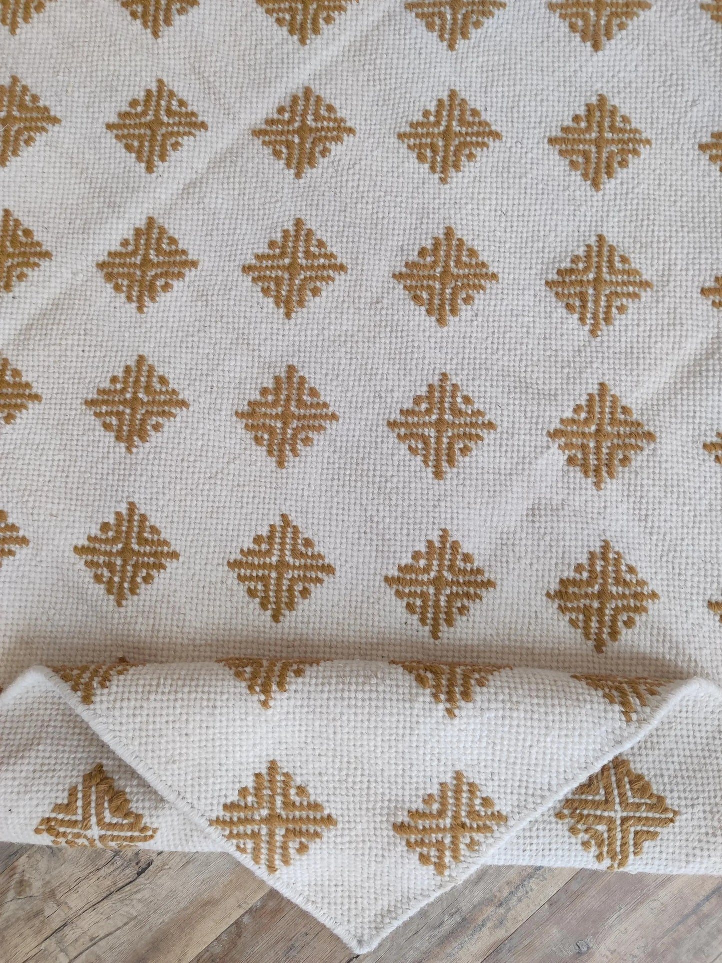 Mustard Pixel Starburst Geometric Rug