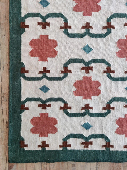 Emerald & Terracotta Clover Trellis Handwoven Symmetrical Floral Rug