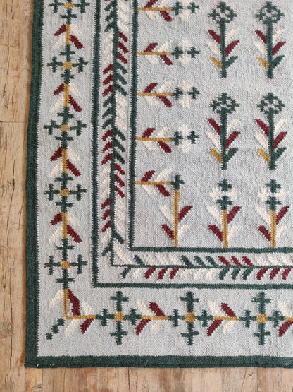 Nova Botanical Patterned Accent Rug