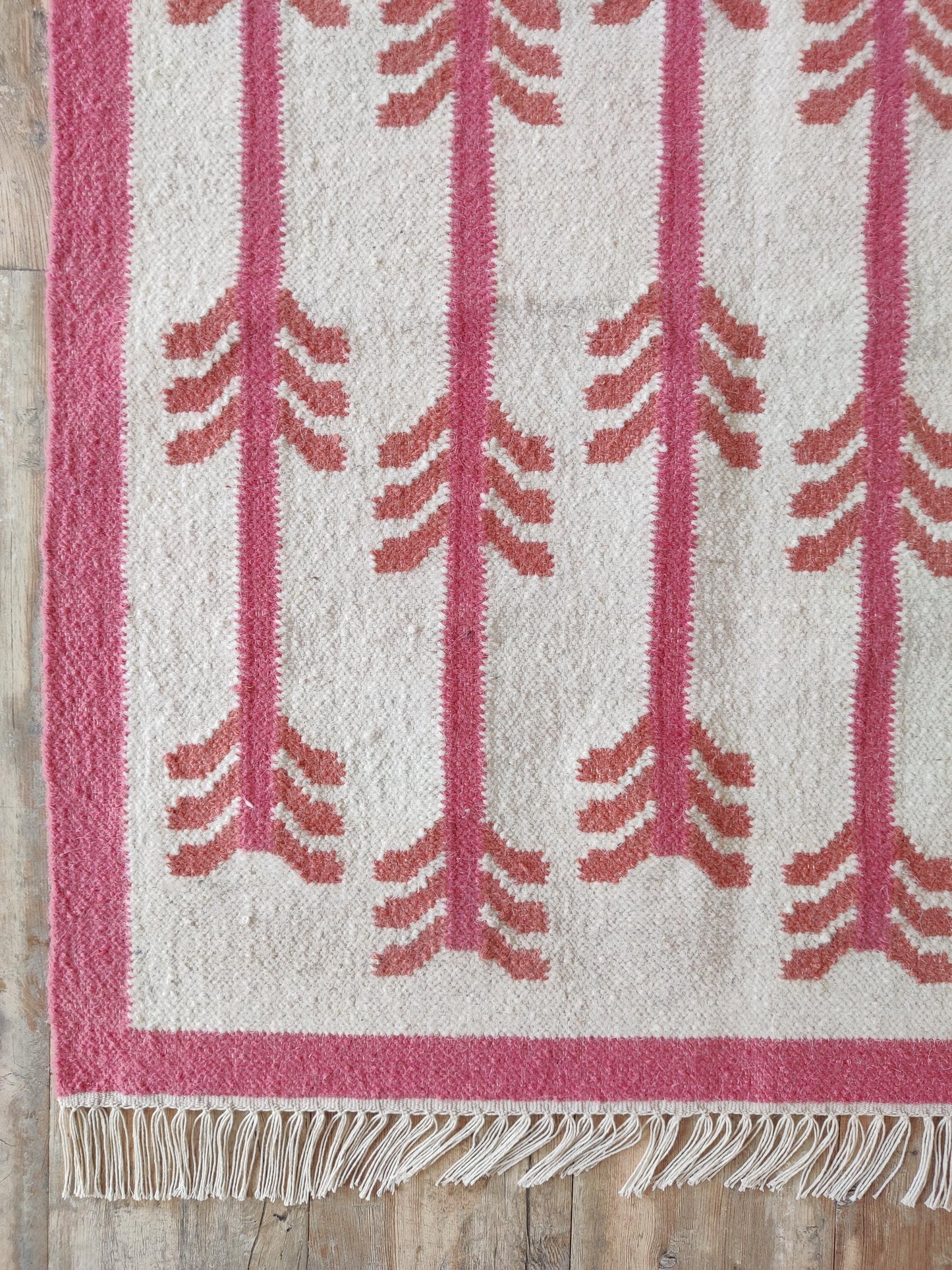 Rose Chevron Stem Dusty Rose Pink & Ivory Cotton Wool Dhurrie