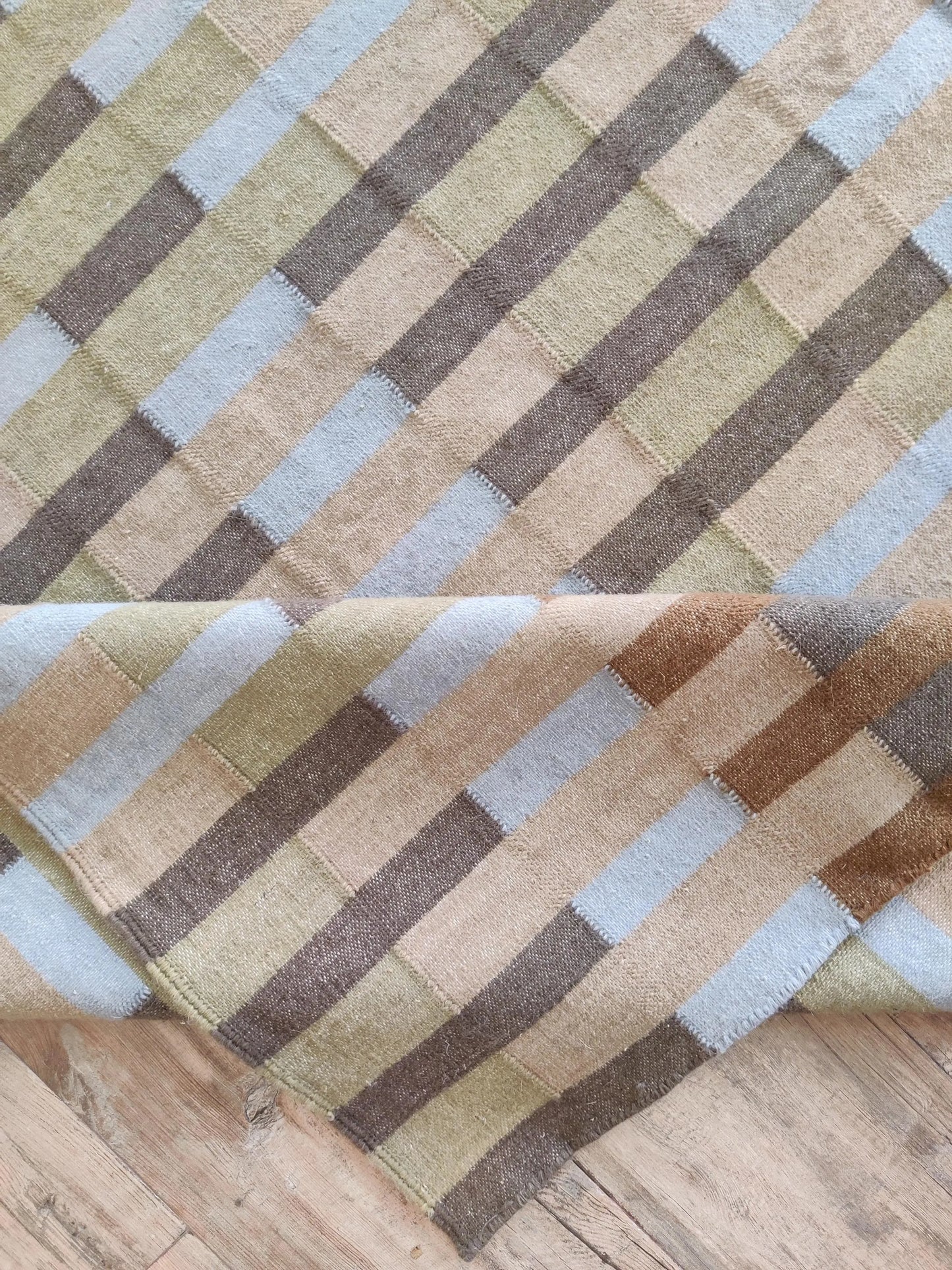 Handwoven Geometric Gridlock Cotton Wool Rug