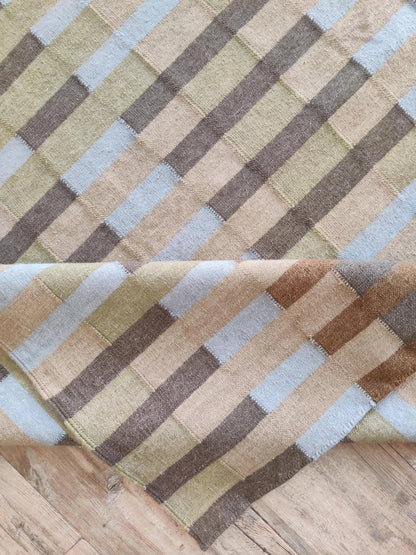 Handwoven Geometric Gridlock Cotton Wool Rug