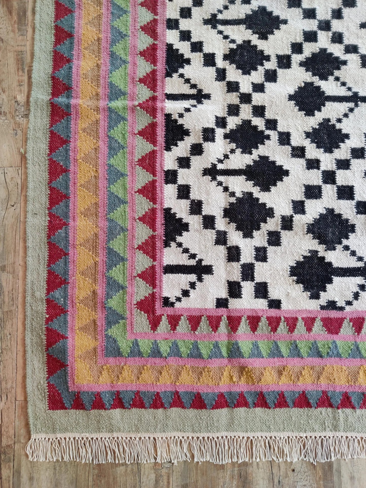 Monochrome Tree & Sawtooth Border Wool Area Rug