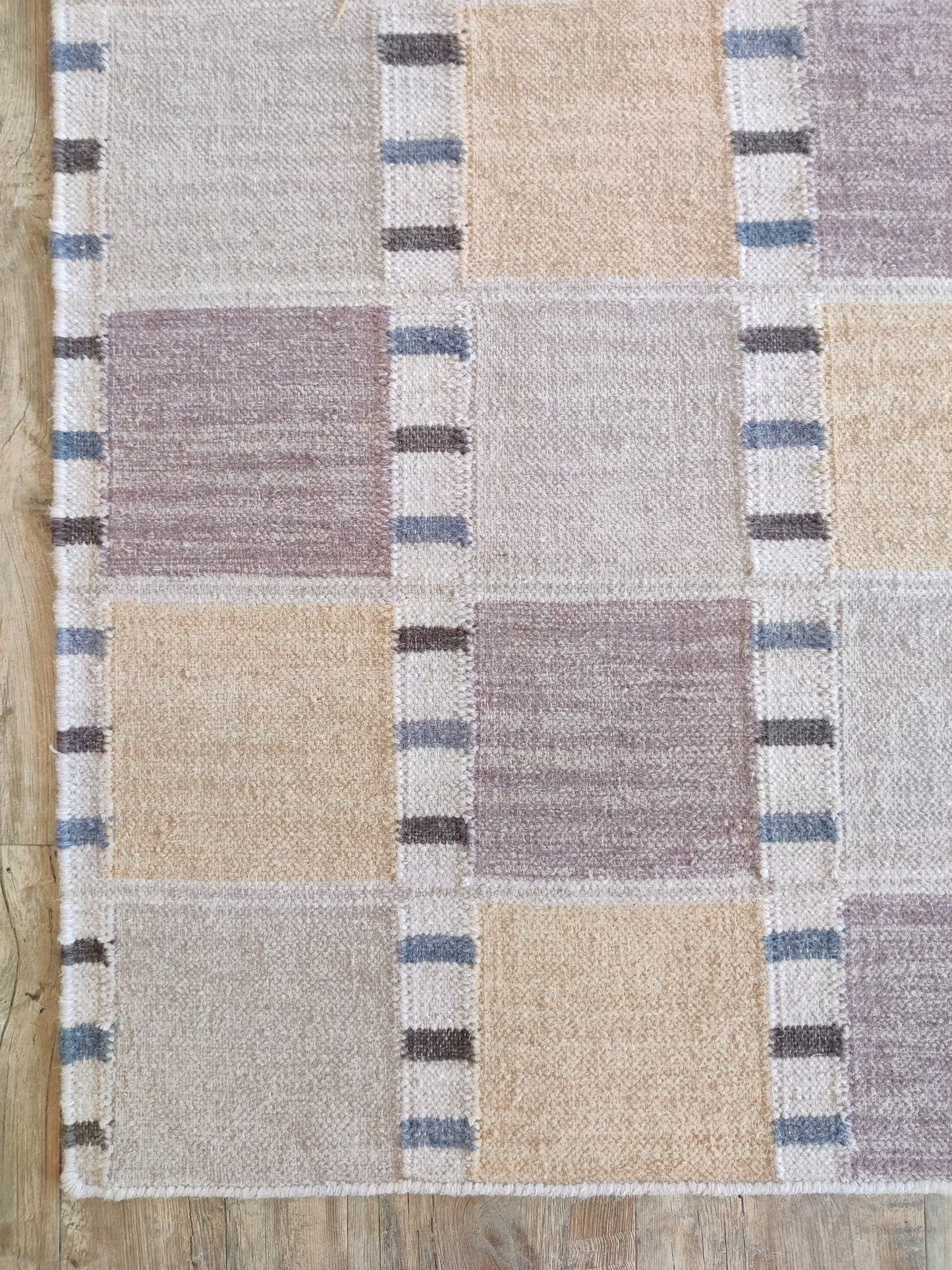 Pastel Checkerboard Horizon Pastel Grid Dhurrie Rug