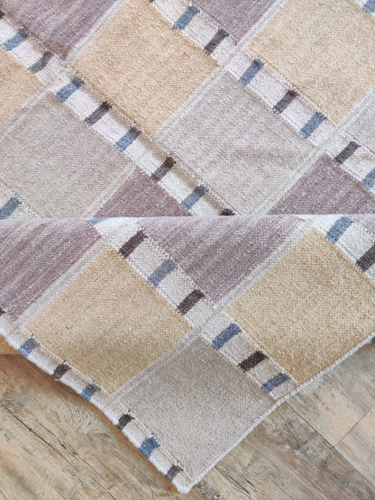Pastel Checkerboard Horizon Pastel Grid Dhurrie Rug