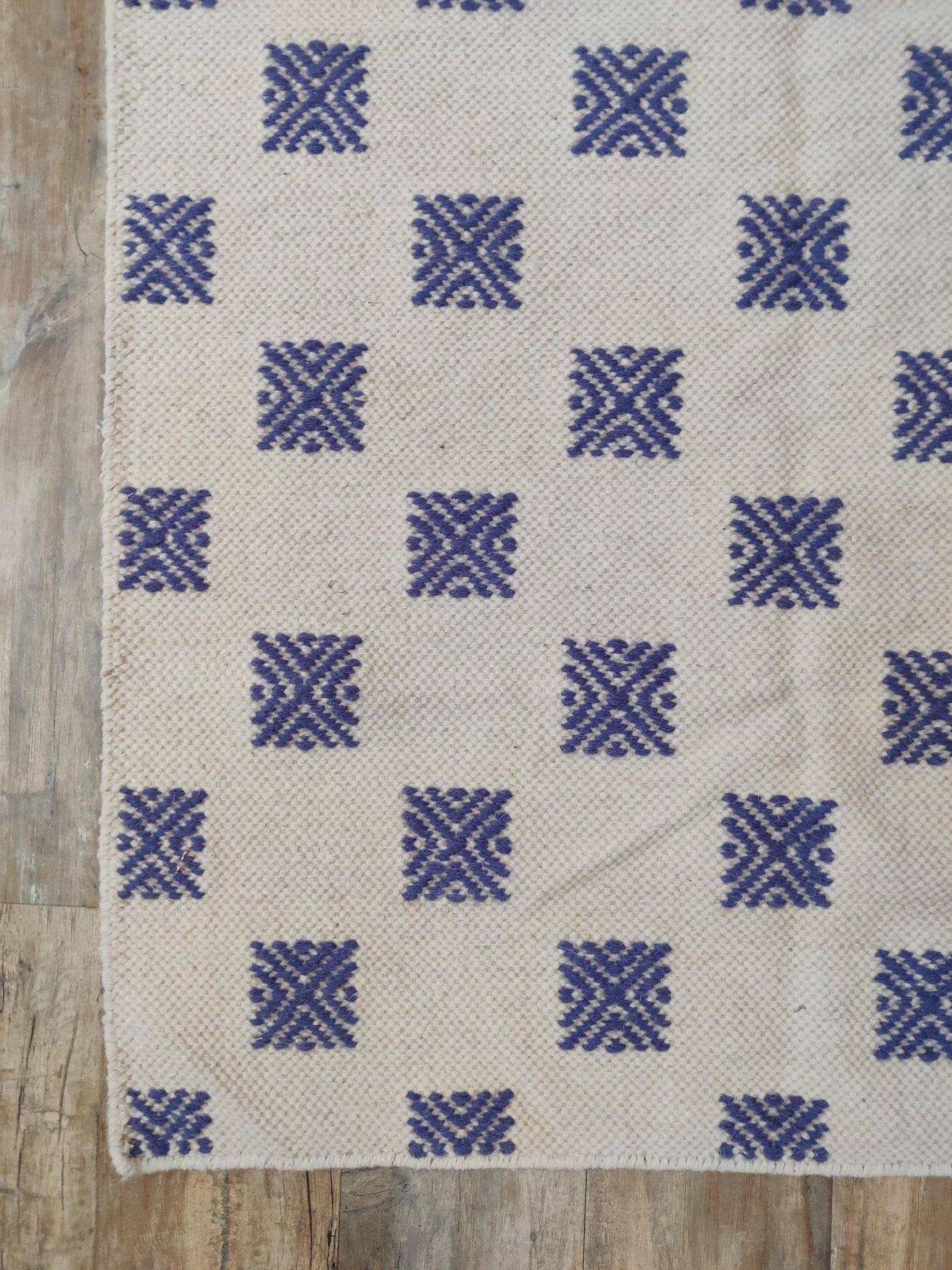 Violet Pixel Starburst Geometric Micro Motif Flatweave Area Rug