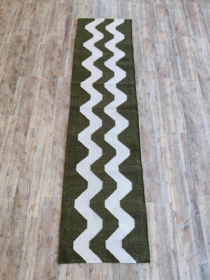 Handwoven Green & Ivory Zigzag Wool Flatweave Runner