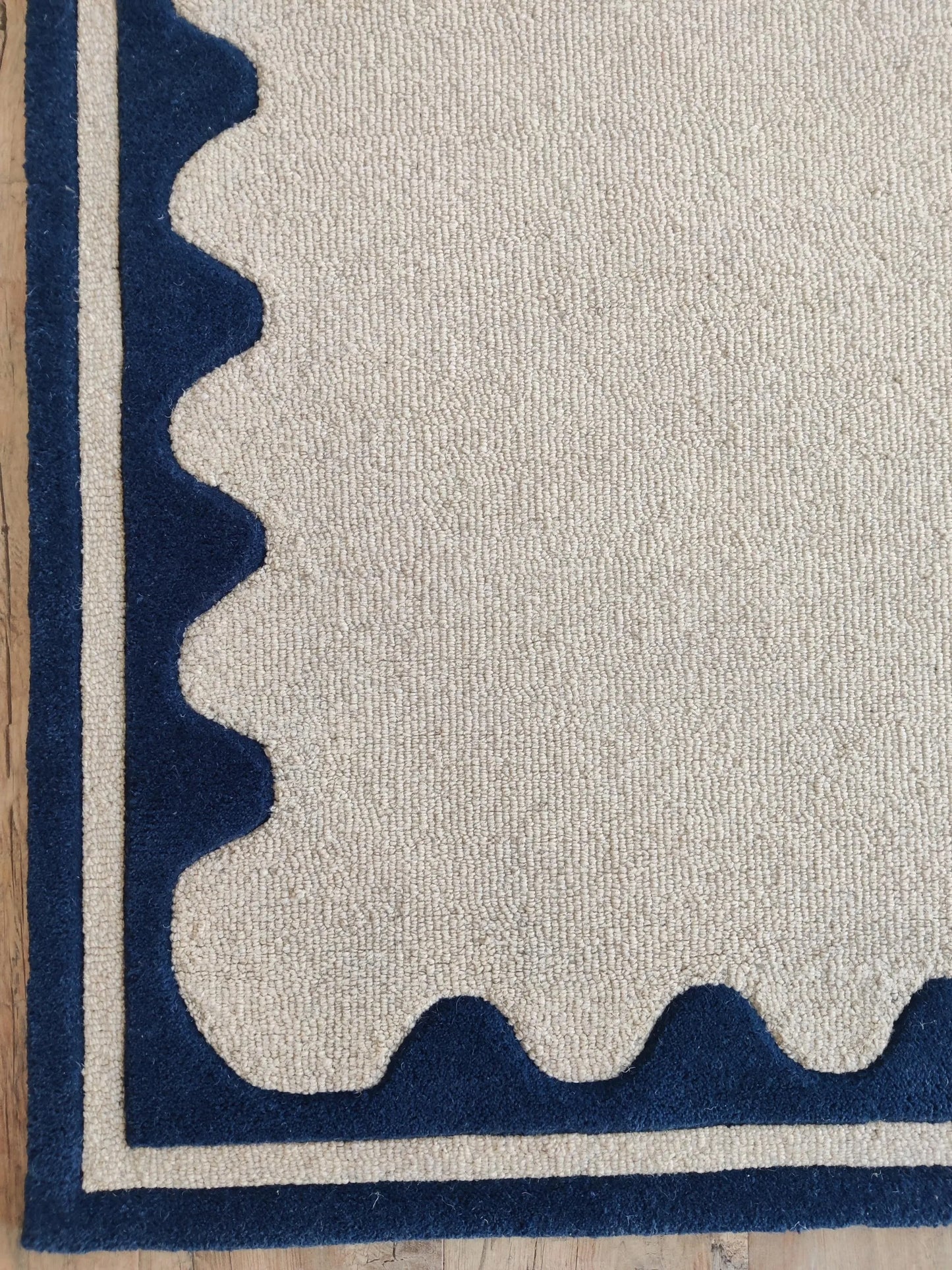 Hand Tufted Wool Runner Rug - Scalloped Navy Blue Border Ivory Hallway Carpet