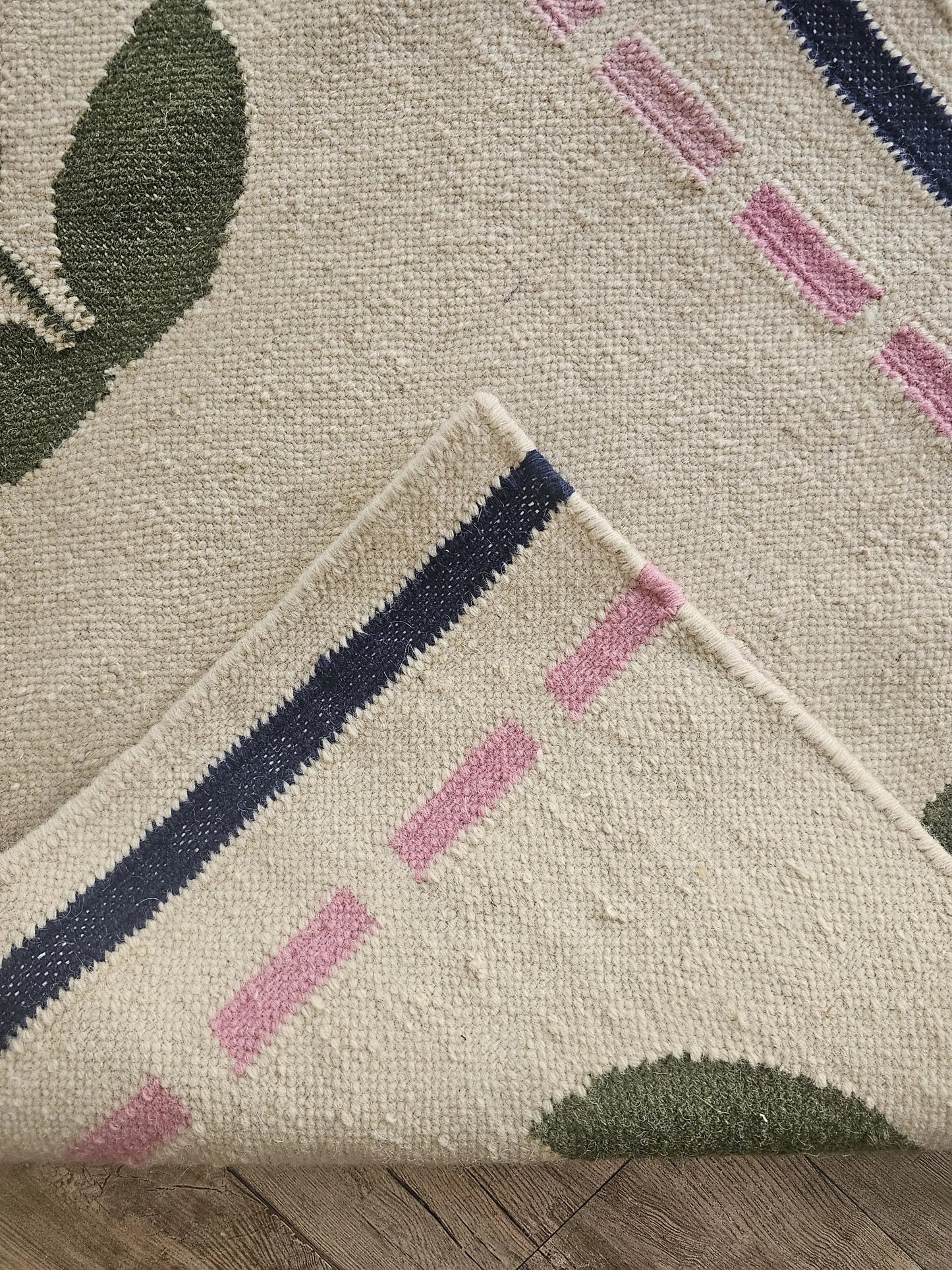Handwoven Pink Floral Wool Flatweave Runner Rug