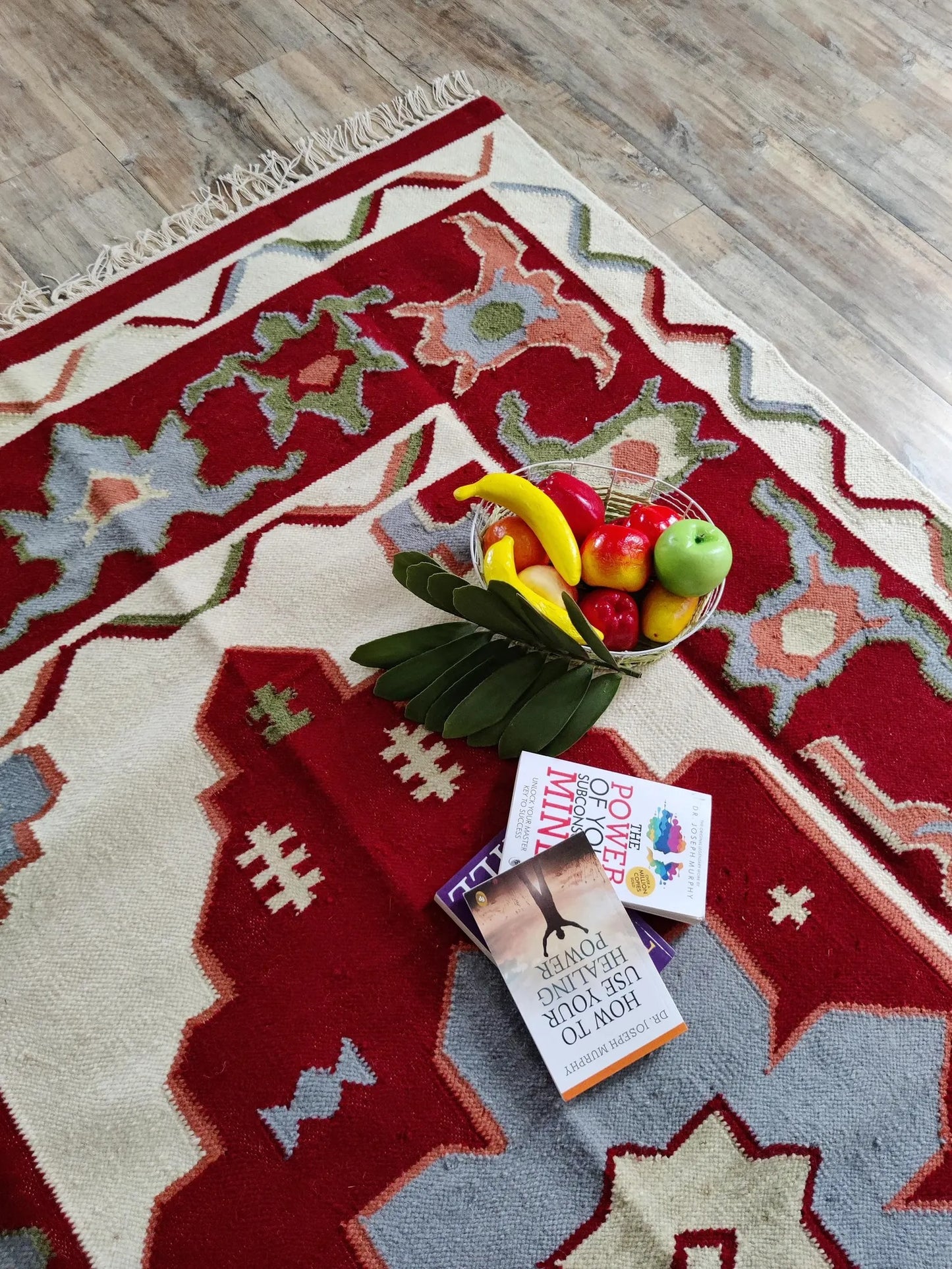 Handmade Crimson Mesa Medallion Cotton Wool Rug