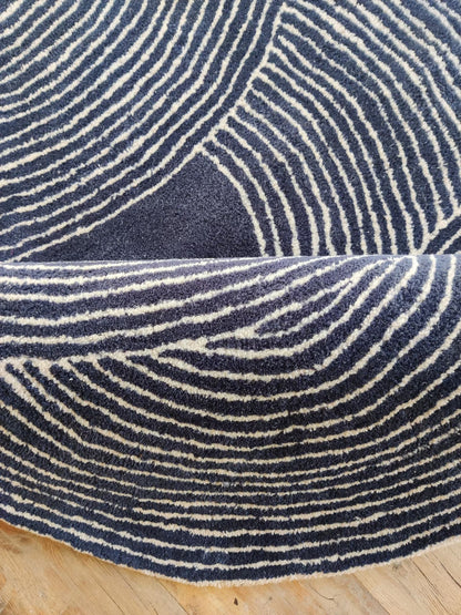 Navy Ripple Circles Abstract Design Wool Tufted Rug
