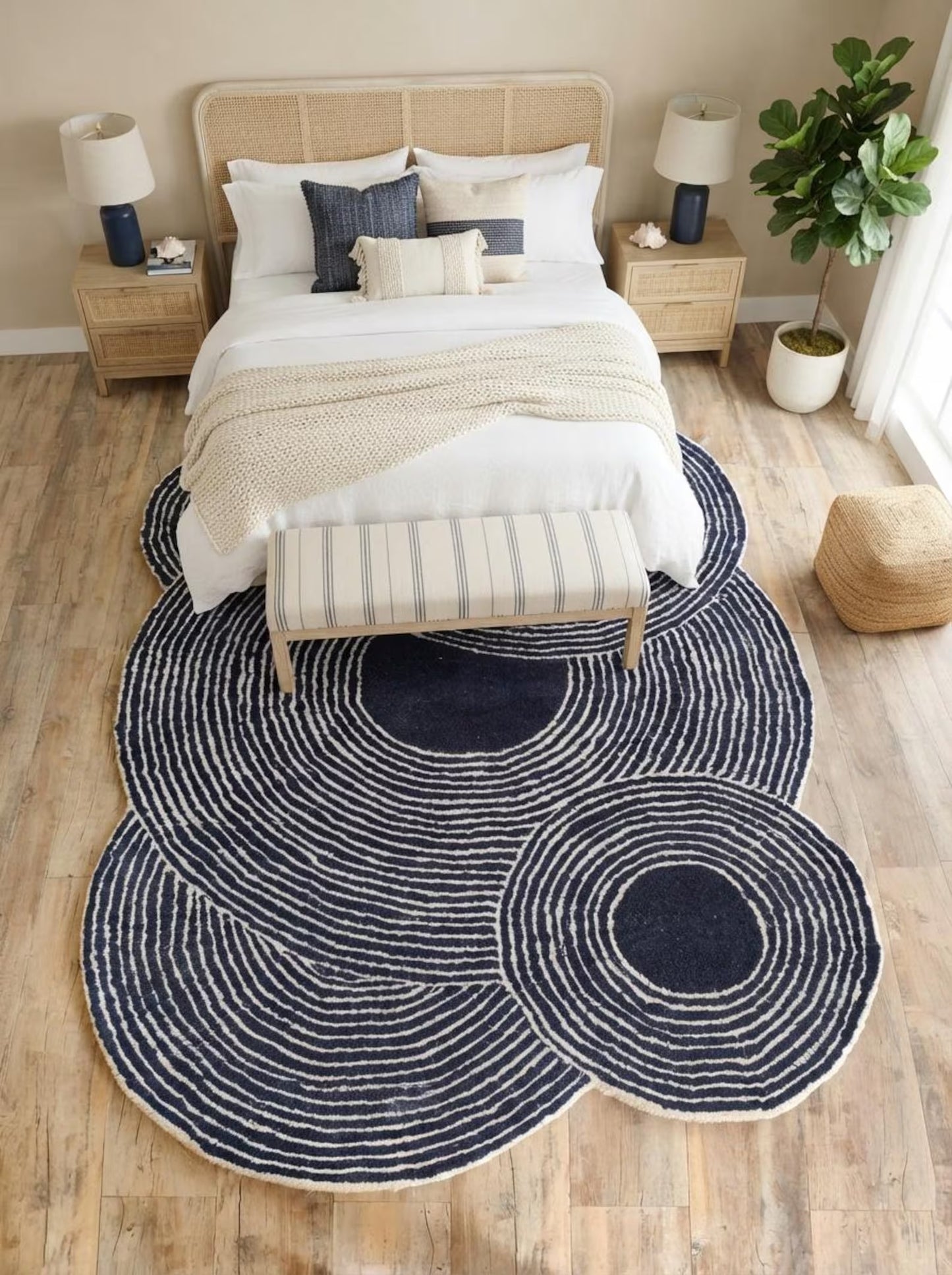 Navy Ripple Circles Abstract Design Wool Tufted Rug