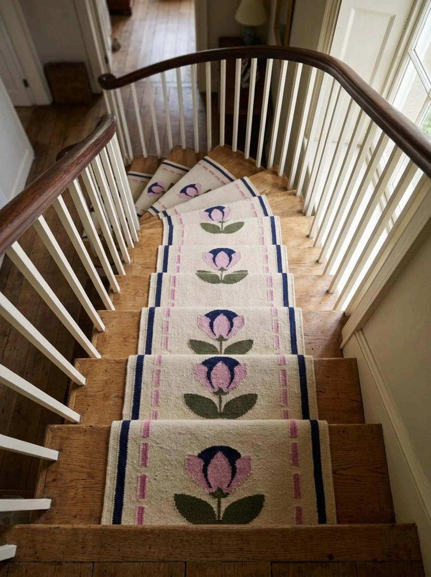 Handwoven Pink Floral Wool Flatweave Runner Rug