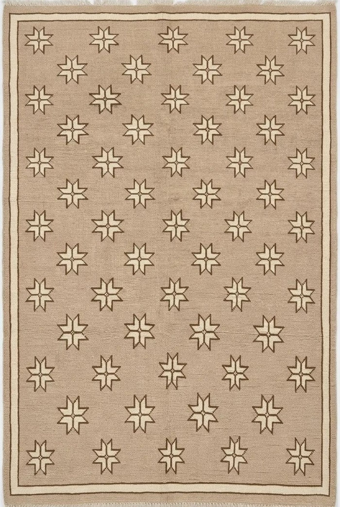 Minimalist Camel & Cream Starburst Pattern Carpet