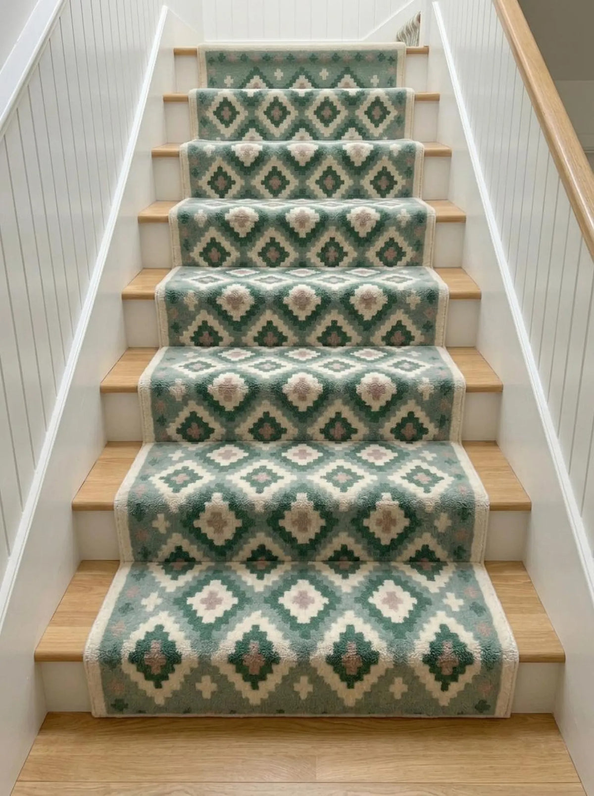 Pastel Green Hand Tufted Wool Rug, Geometric Diamond Pattern Carpet