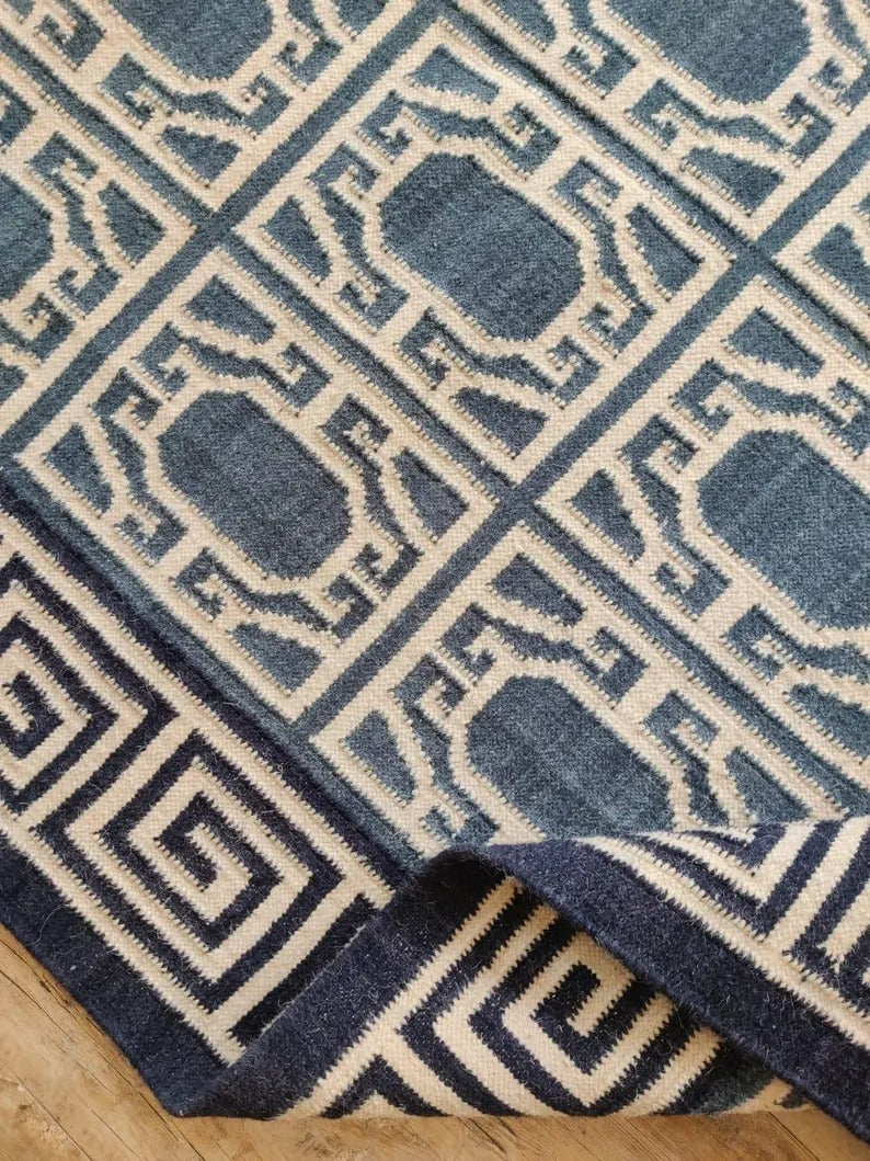 Octagon Lattice & Greek Key Border Pattern Flatweave Area Rug