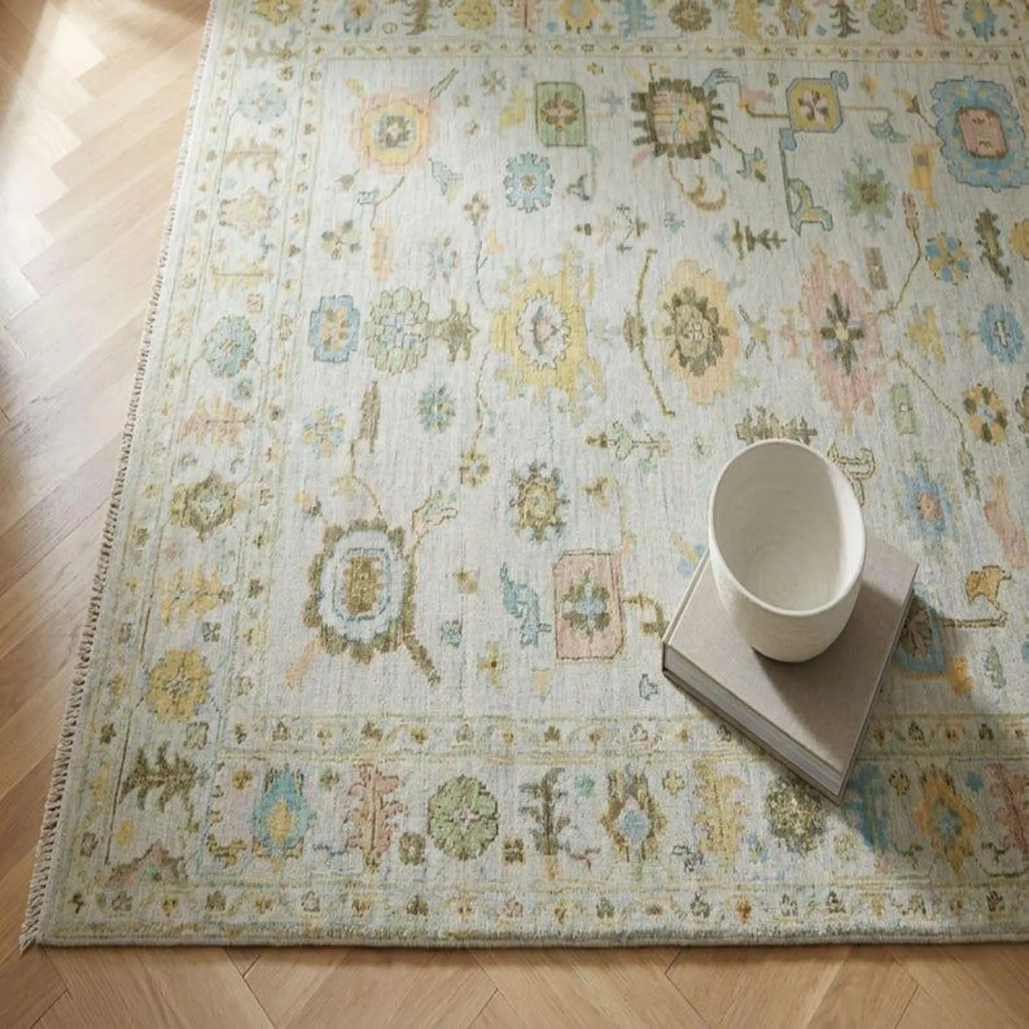 Ivory Pastel Bloom Traditional Floral Style Carpet