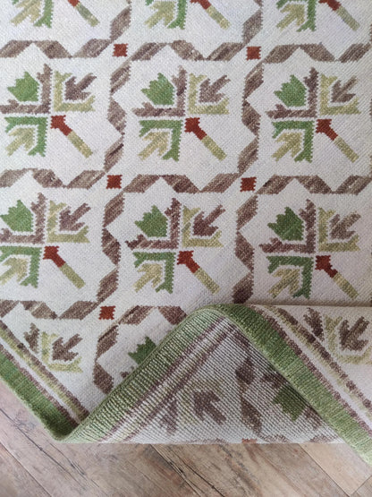 Olive Trellis Lattice Sage Green & Cream Oushak Rug