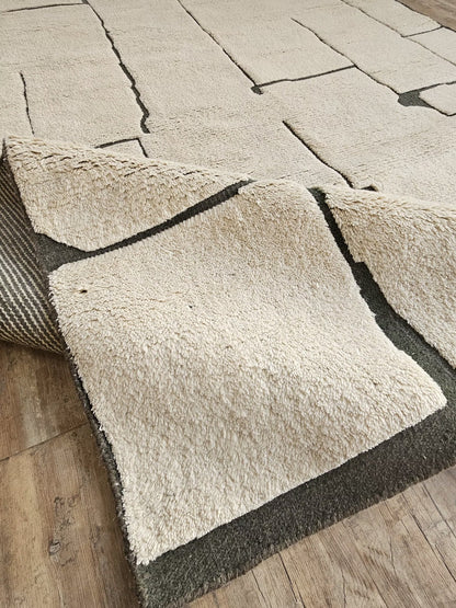 Berber Puzzle-Piece Maze Ivory and Black Deconstructed Grid rug