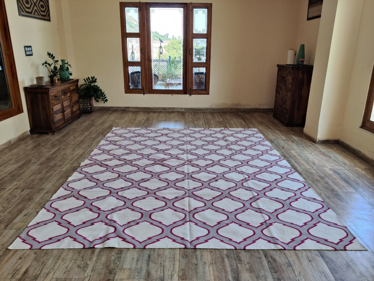 Magenta Quatrefoil Flatweave Rug, Handmade Cotton Area Rug