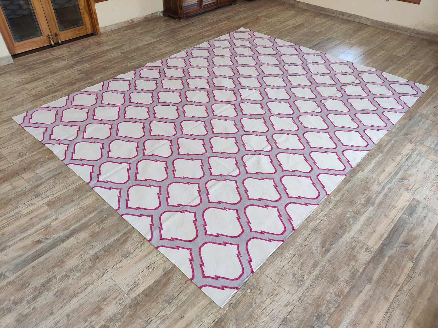 Magenta Quatrefoil Flatweave Rug, Handmade Cotton Area Rug
