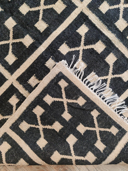 Charcoal Grid Cross Handwoven Symmetrical Paneled Rug