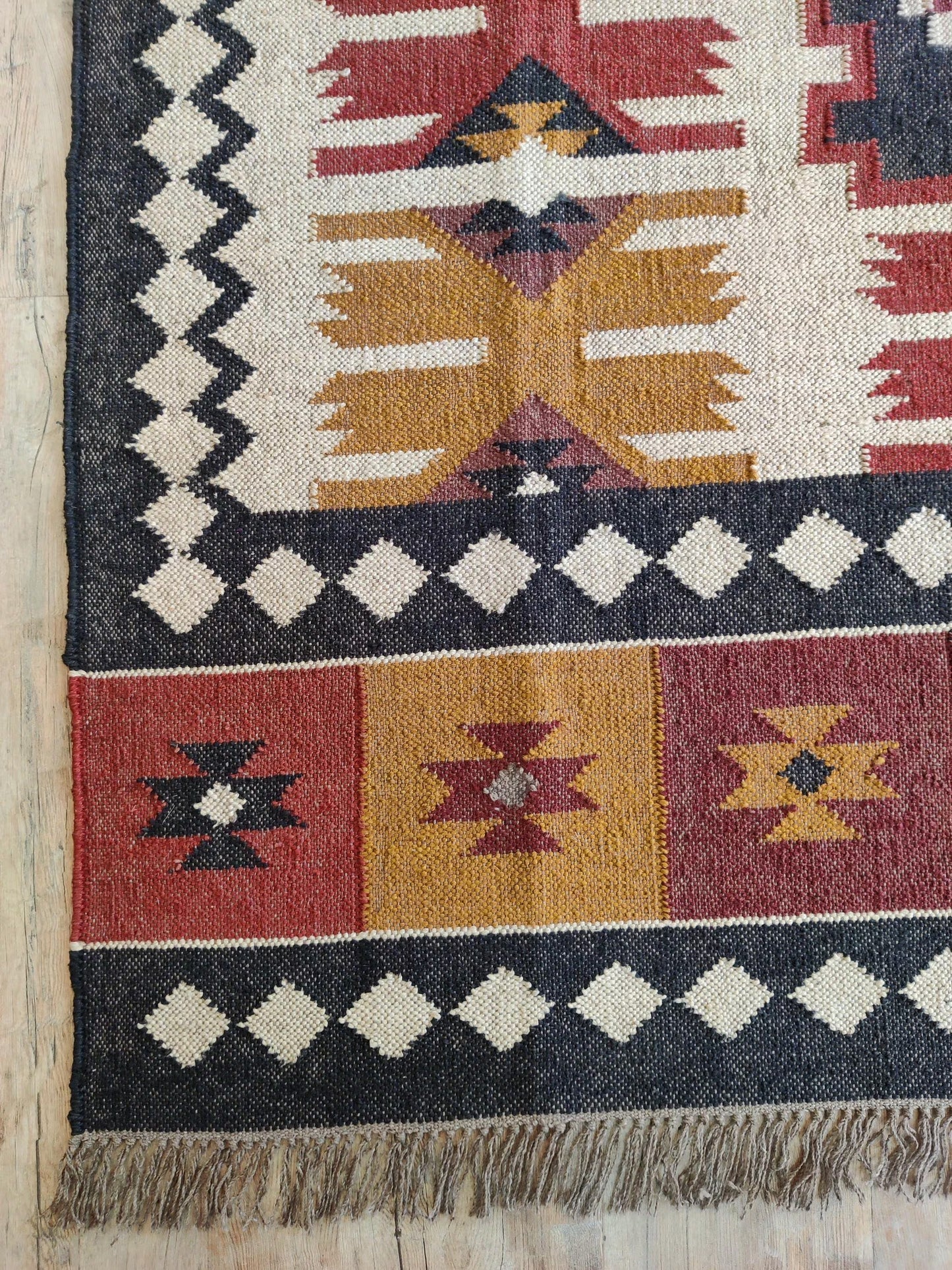 Nomad Heritage Crest Tribal Wool Jute Kilim Rug