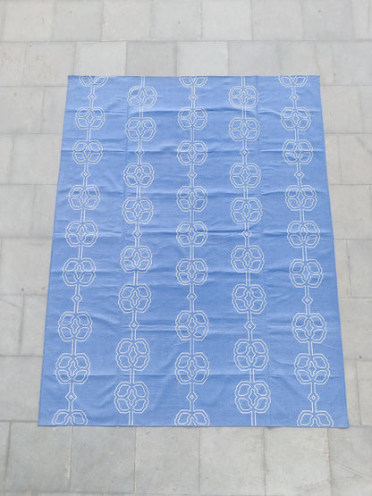 Modern Interlocking Cornflower Blue Geometric Area Rug