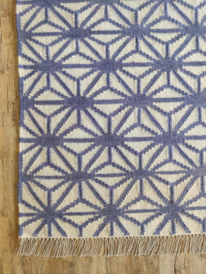 Periwinkle Starburst Lattice All-Over Star Pattern Flatweave Area Rug