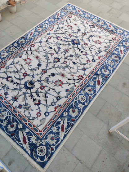 Iznik-style floral Symmetric Botanical Hand-Knotted Transitional Rug