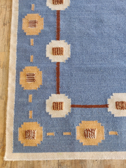 Cornflower Medallion Frame Tan Gold & Ivory Cotton Wool Dhurrie