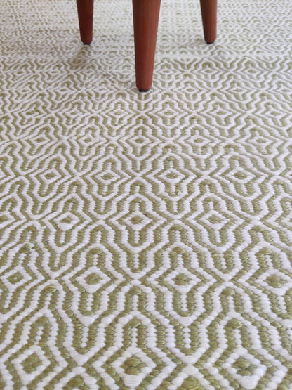 Olive Green Wool Rug Intricate Lattice Diamond Pattern