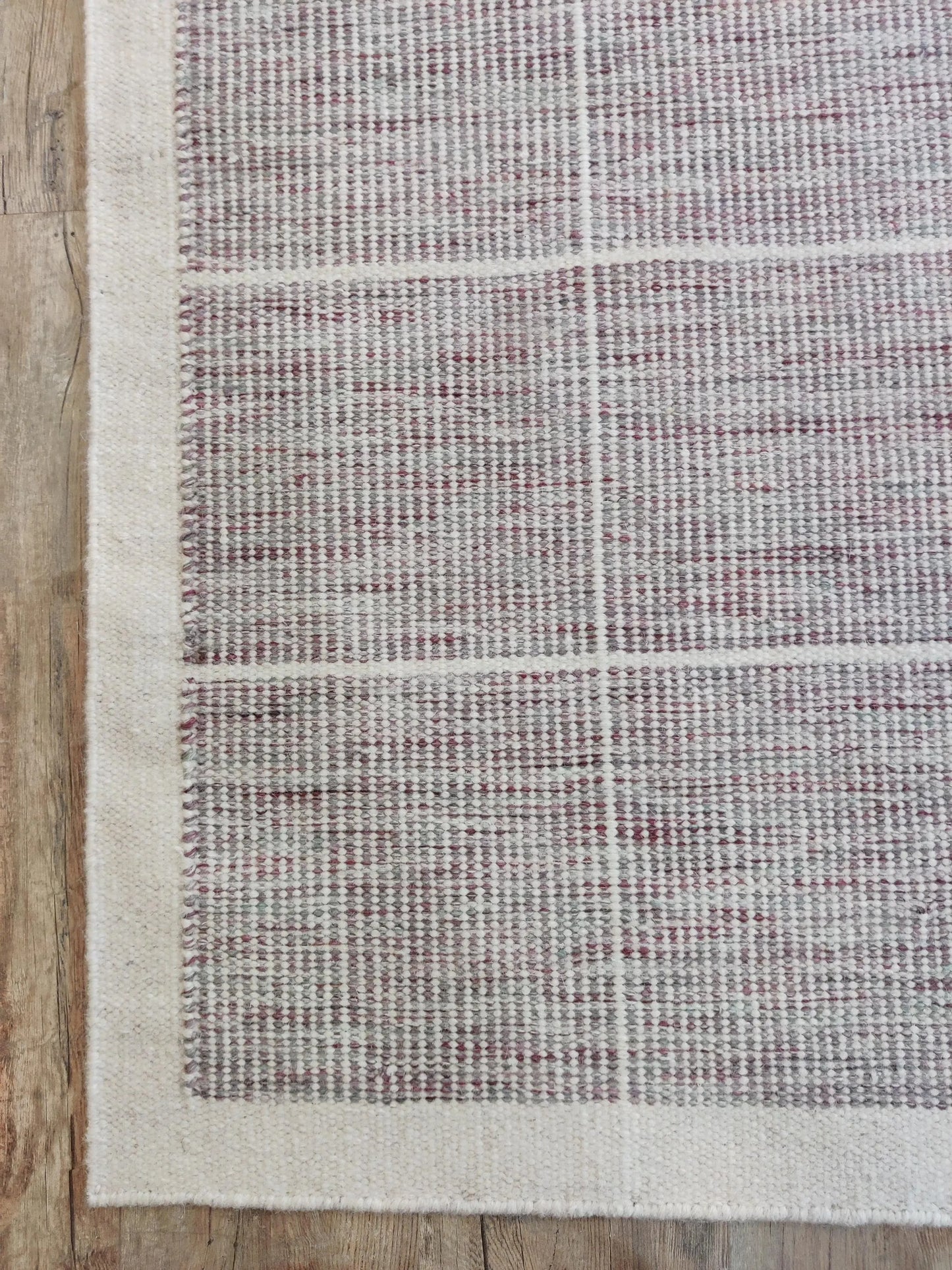 Large Grid Pattern Dhurrie | Subtle Dusty Pink & Ivory Artisan Rug