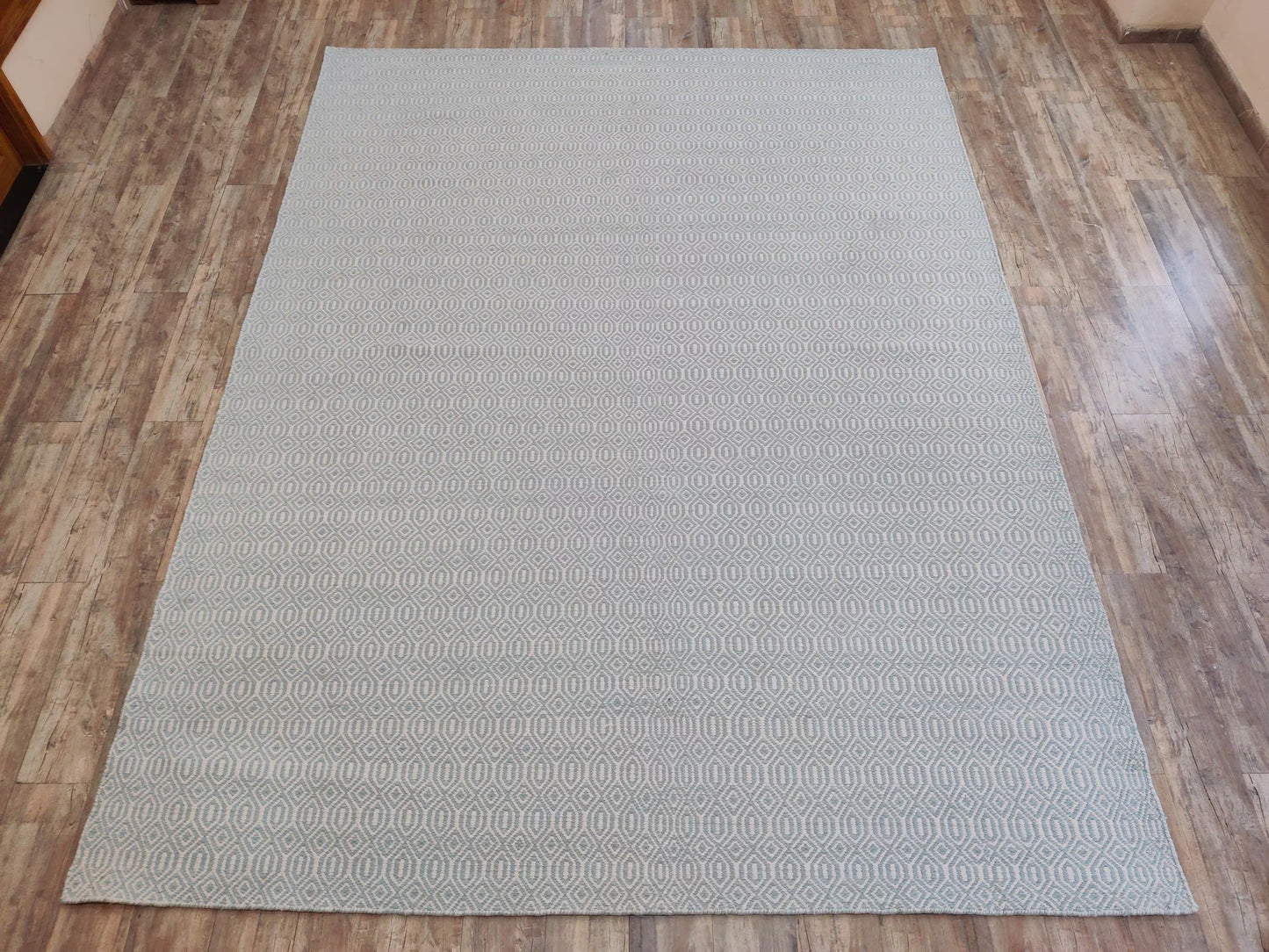 Hand-Woven Light Blue Diamond Trellis Wool Rug