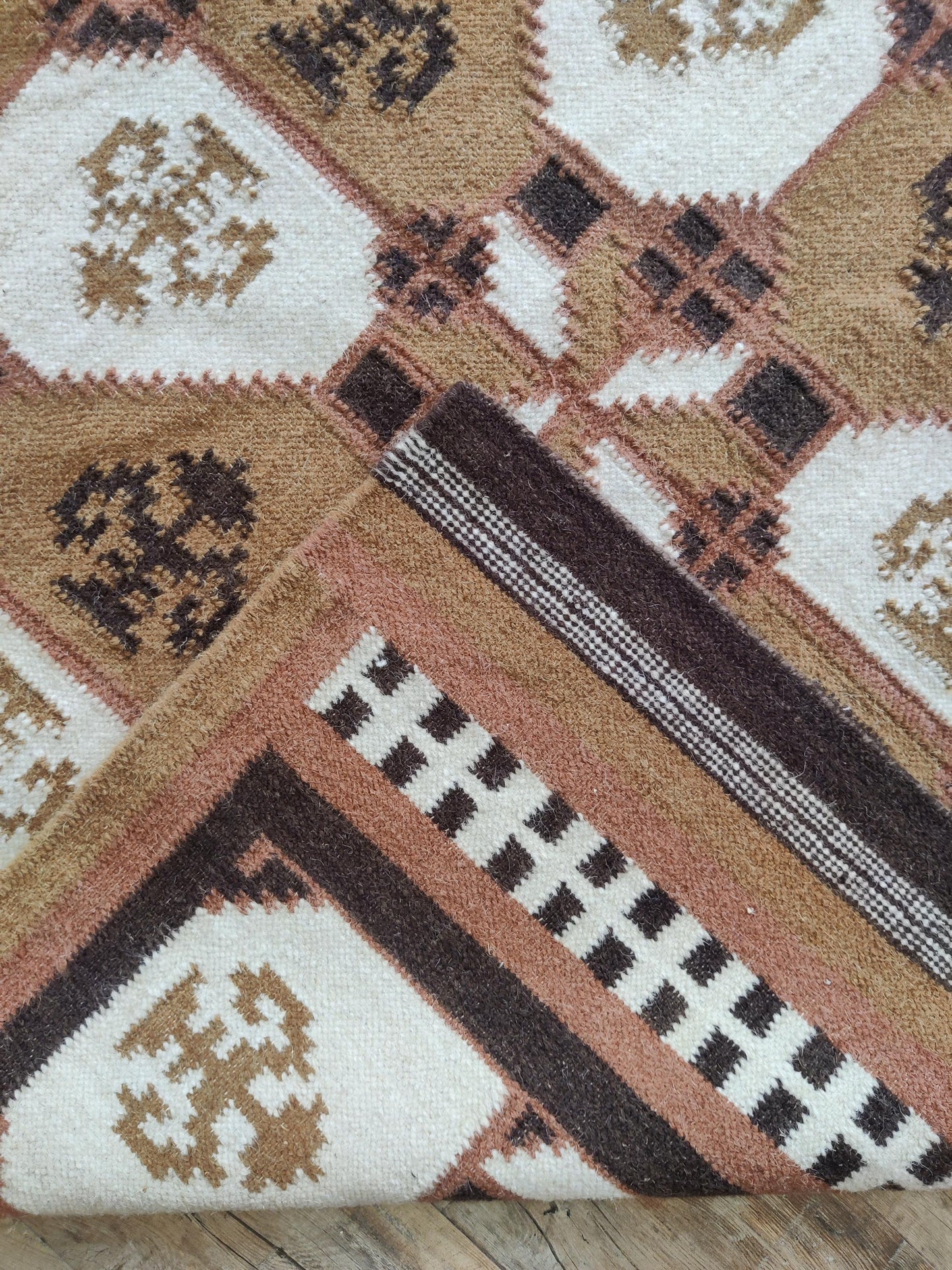 Magenta Mesa Border Southwestern Berry Pink Wool Cotton Dhurrie Rug