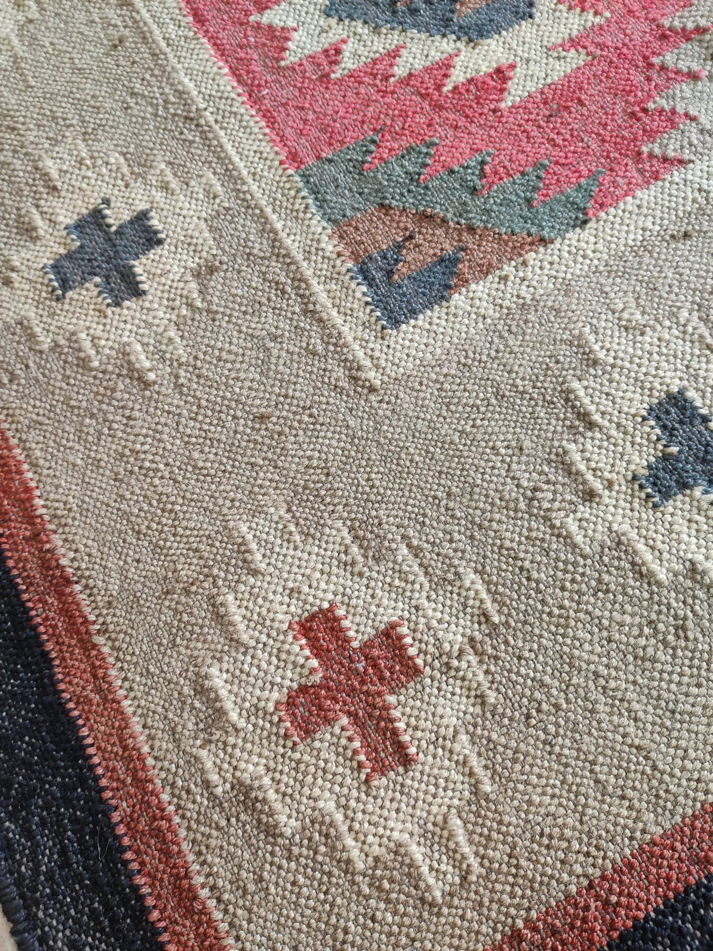 Southwestern Tribal Medallion Pattern Wool Jute Rug